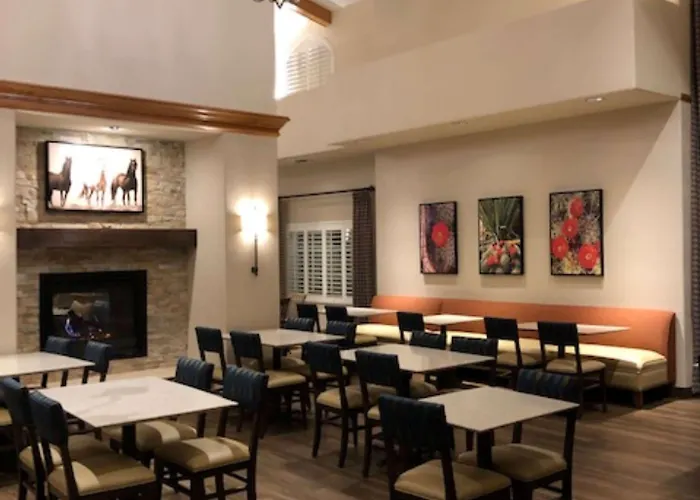 Hotel Western A Wayfarer's Inn&suites