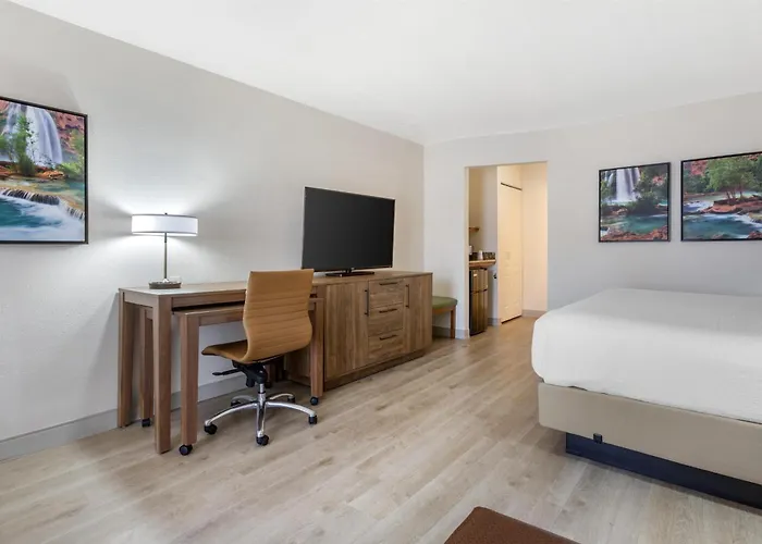 Hotel Western A Wayfarer's &